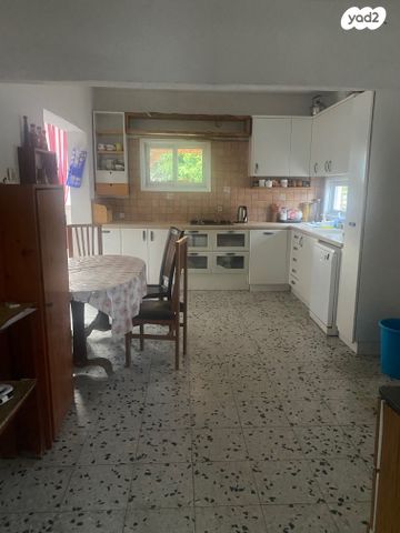 בית פרטי/ קוטג', פרדסיה