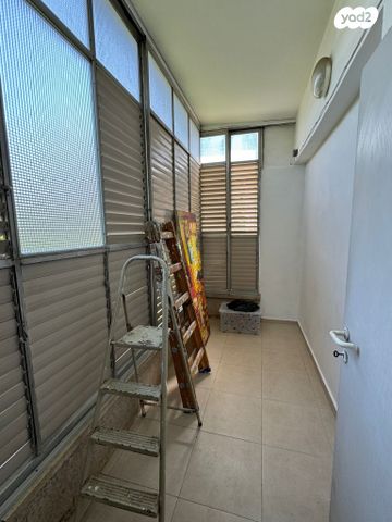 דירה, גבעת הרמבם, גבעתיים