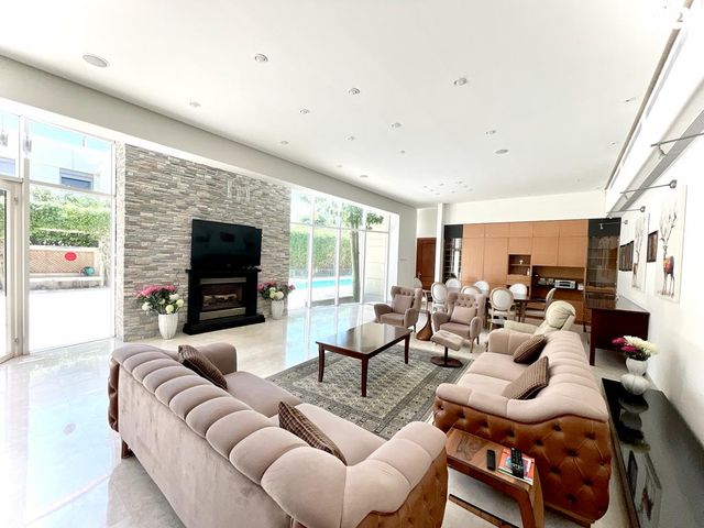 חבצלת השרון 