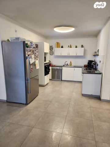 דירה, ברנשטיין, נווה הדרים, ראשון לציון