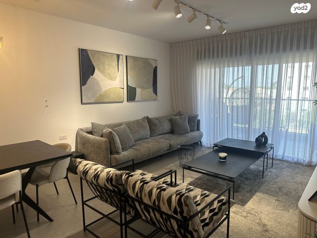 דירה, כפר יונה