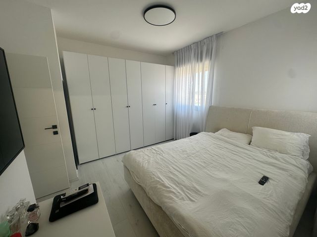 דירה, כפר יונה