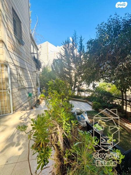 דירת גן, מבוא הלוט, גילה, ירושלים