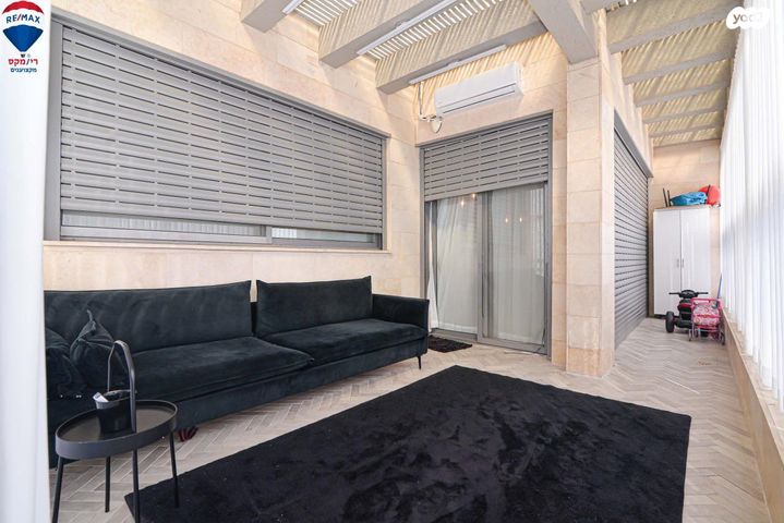 גג/ פנטהאוז, הרב עובדיה יוסף 7, רח' הנשיא צפון, חדרה