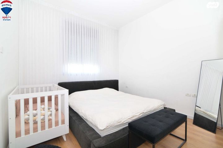 גג/ פנטהאוז, הרב עובדיה יוסף 7, רח' הנשיא צפון, חדרה