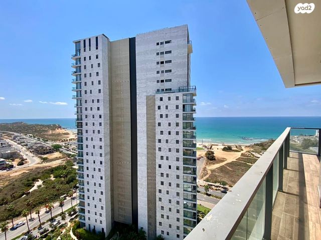 דירה, שדרות רחבעם זאבי 13, גבעת אולגה, חדרה