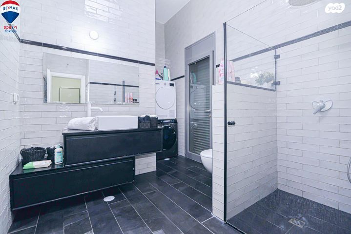 גג/ פנטהאוז, הרב עובדיה יוסף 7, רח' הנשיא צפון, חדרה