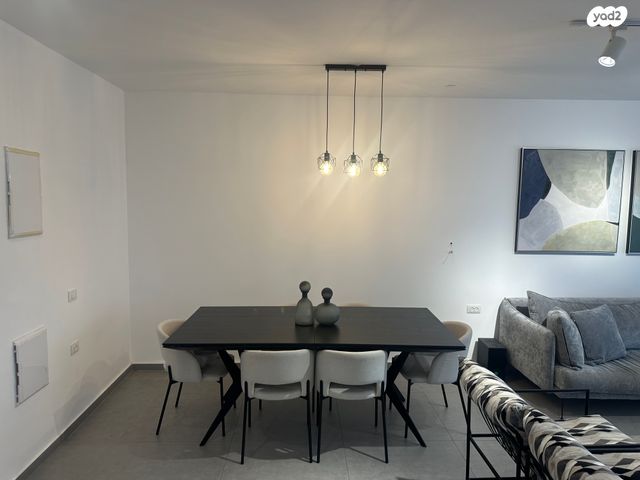 דירה, כפר יונה