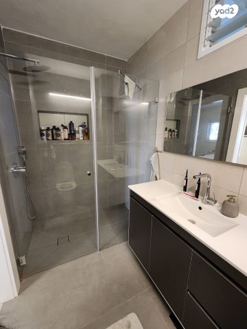 דירה, ברנשטיין, נווה הדרים, ראשון לציון