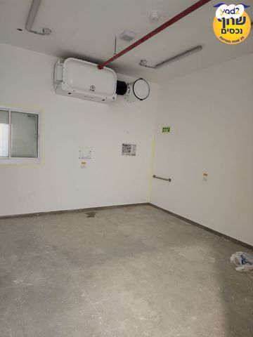 מחסנים, אזור תעשיה ברוש מערב, בית שמש