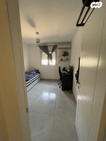 דירת גן, אבי עזרי 6, מתיתיהו מזרח, מודיעין עילית