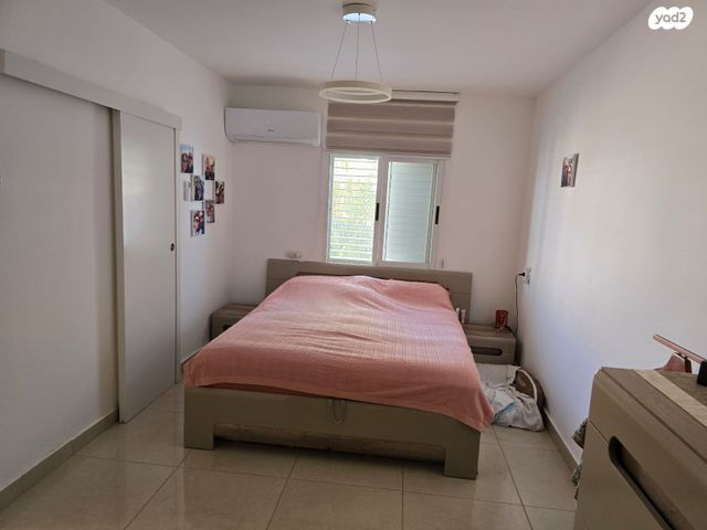 דו משפחתי, אופקים