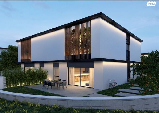 דו משפחתי, בעל התניא, אבן גבירול, רחובות