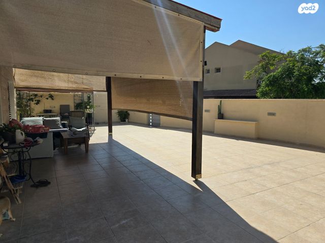 דו משפחתי, אופקים