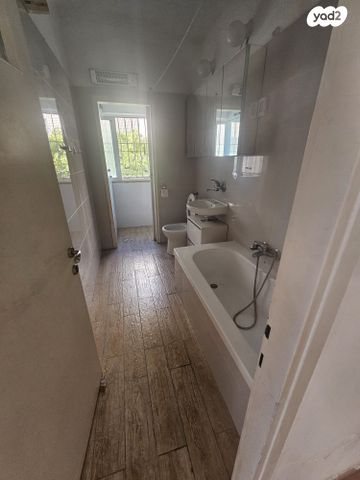 דירה, שדרות הציונות 4, הצפון החדש - כיכר המדינה, תל אביב יפו