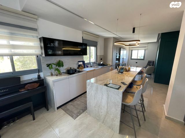 גג/ פנטהאוז, התמר, כרמל מערבי, חיפה