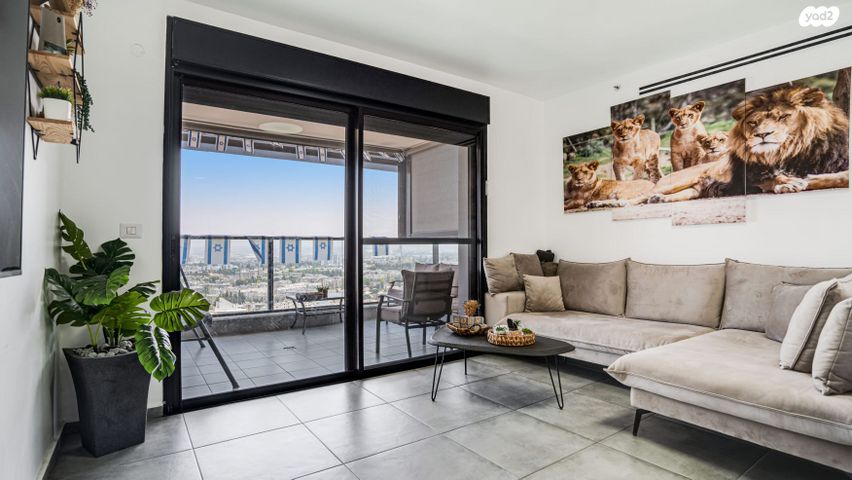 דירה, משה לוי, נאות שמיר, רמלה