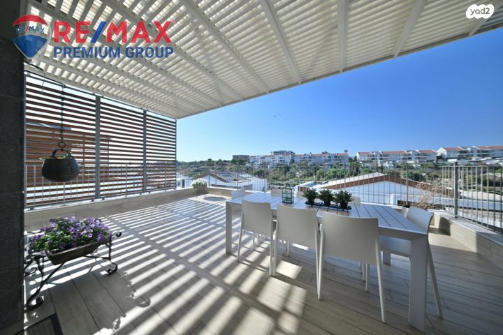 גג/ פנטהאוז