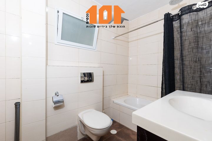 דירה, מאיר נקר 49, ארמון הנציב, תלפיות מזרח, ירושלים