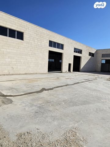 מבני תעשיה, אזור תעשייה מישור אדומים, מעלה אדומים