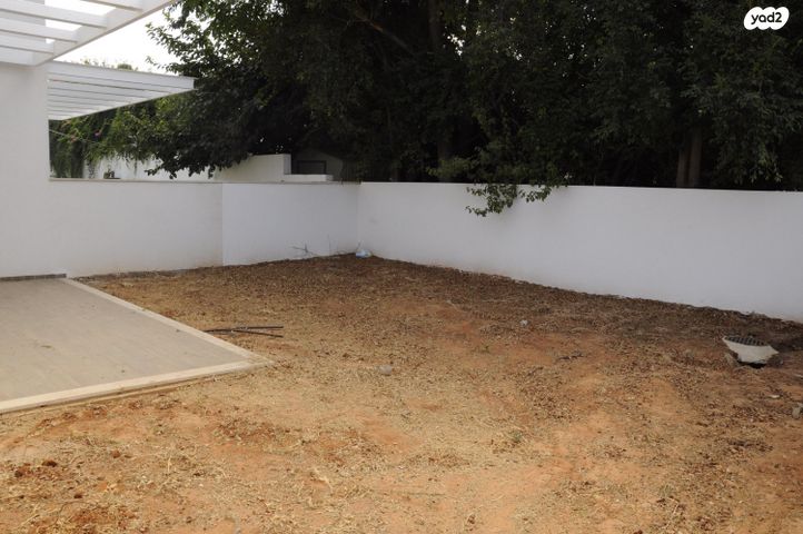 דו משפחתי, דרך הים 30, מרכז פרדס חנה, פרדס חנה כרכור