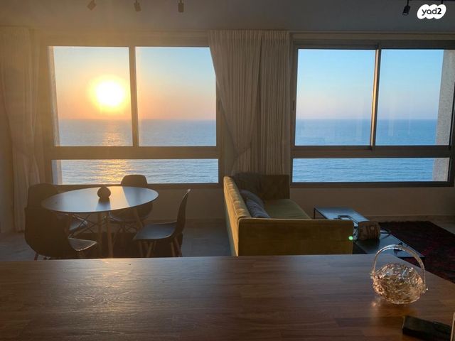 דירה, נוף הטיילת, נתניה