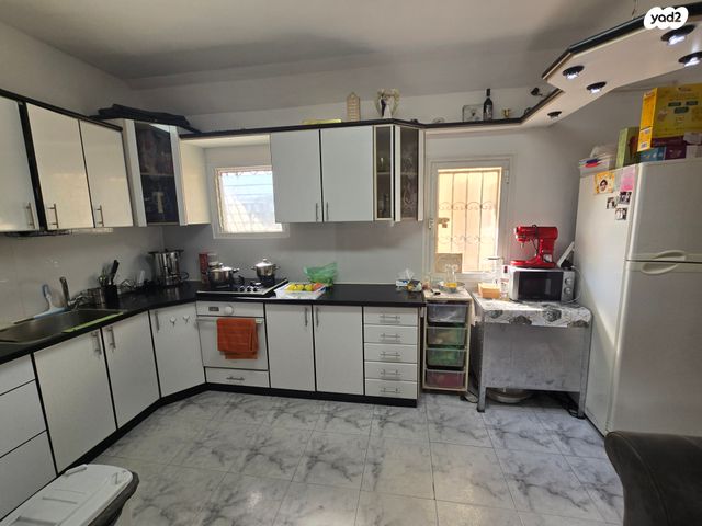 דירת גן, שכונה א', באר שבע