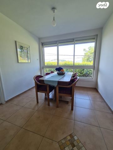 בית פרטי/ קוטג', נוף העמק, יקנעם עילית