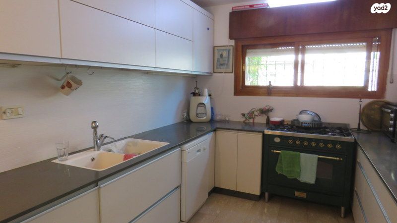 דו משפחתי, רמות, ירושלים