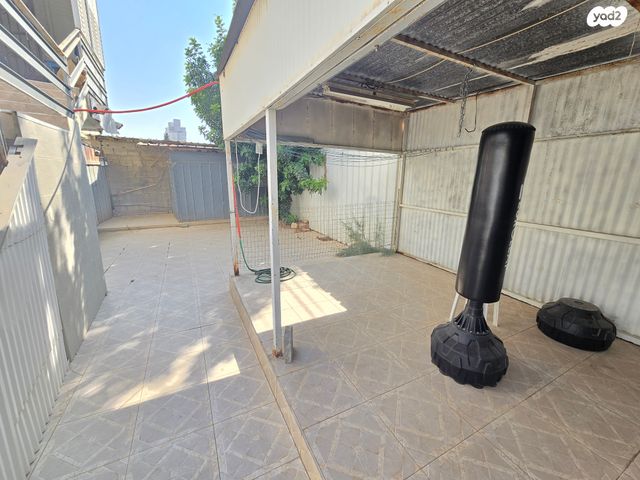 דירת גן, שכונה א', באר שבע