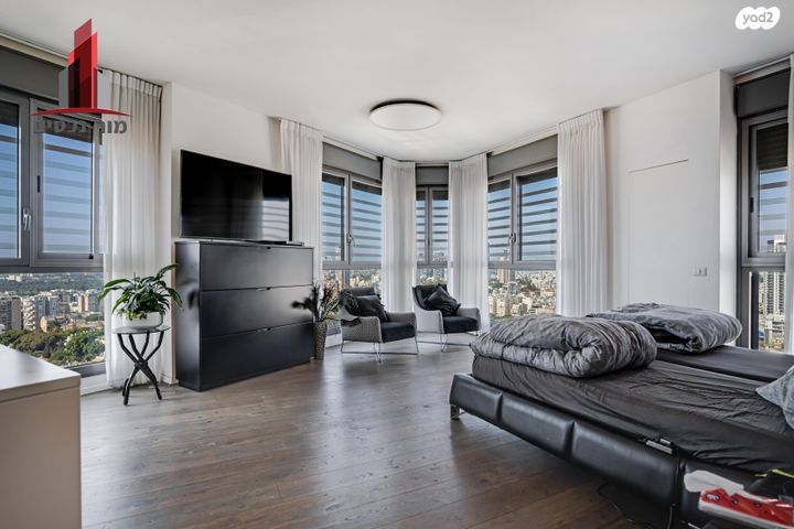 גג/ פנטהאוז, בורוכוב, בורוכוב, גבעתיים