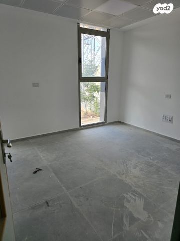 מבני תעשיה, מעלות תרשיחא