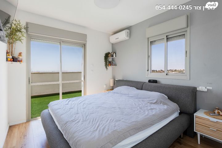 גג/ פנטהאוז, גולן, אלפי מנשה