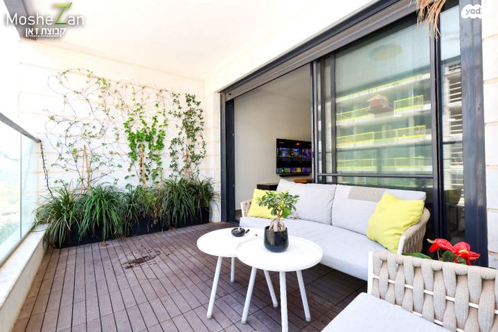 דירה, הקרן, גליל ים (מתחם הכוכבים), הרצליה