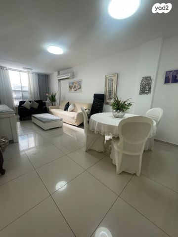 דירה, בר יהודה, דרום מערב ותיק, בת ים