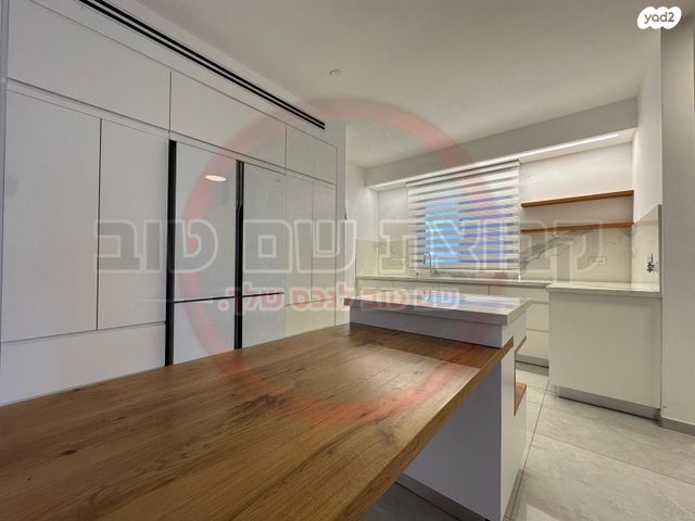 דירה, דבורה הנביאה, רובע יזרעאל סביוני העמק, עפולה