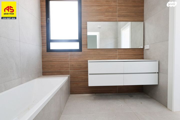 בית פרטי/ קוטג', שכונה 11, תל מונד