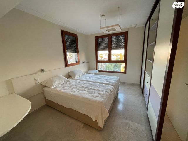 דירה, בנימין ד'ישראלי, טלביה, קוממיות, ירושלים