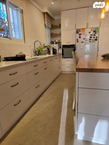 דירת גן, הגיר, נופי סלע, מעלה אדומים