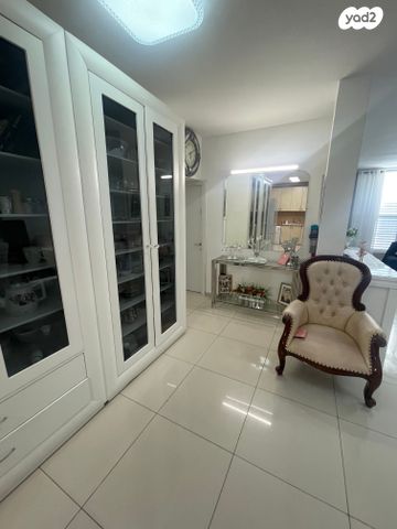 דירה, בר יהודה, דרום מערב ותיק, בת ים