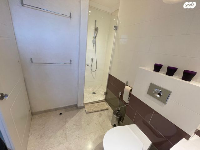 דירה, בנימין ד'ישראלי, טלביה, קוממיות, ירושלים