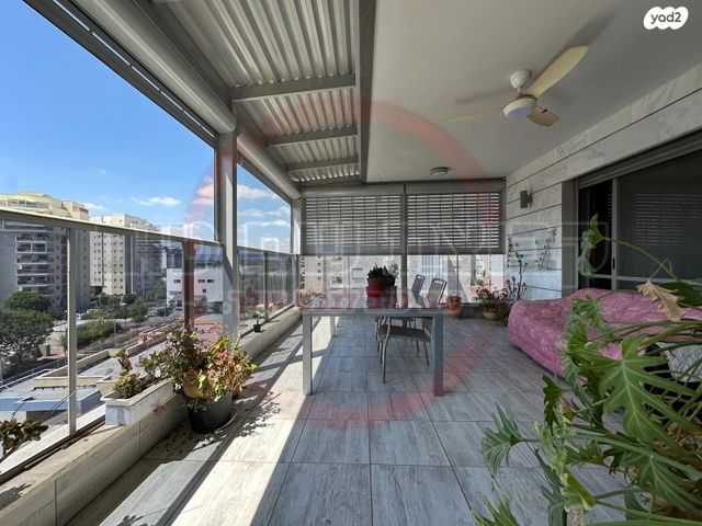 דירה, דבורה הנביאה, רובע יזרעאל סביוני העמק, עפולה