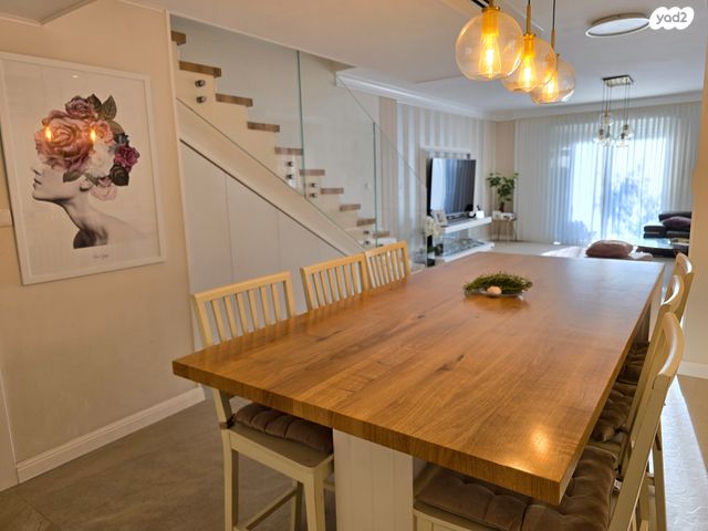 דירת גן, הגיר, נופי סלע, מעלה אדומים