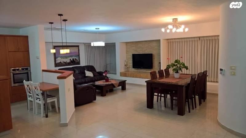 בית פרטי/ קוטג', צור משה