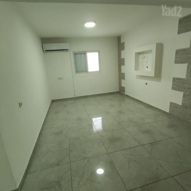 יצחק בן צבי 67
