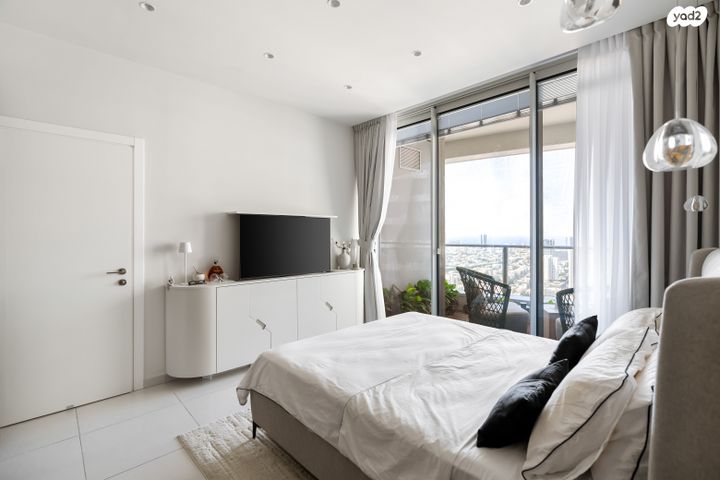 דופלקס, גרציאני יצחק, גני שרונה, קרית הממשלה, תל אביב יפו