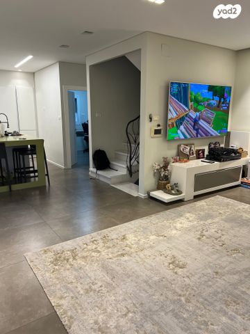 בית פרטי/ קוטג', מרכז העיר, סביניה, הוותיקה, קרית ביאליק