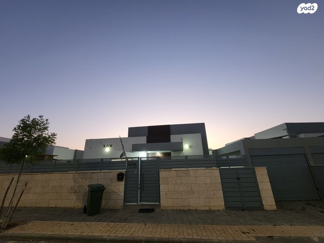 בית פרטי/ קוטג', האלה, קרית מנחם, אופקים