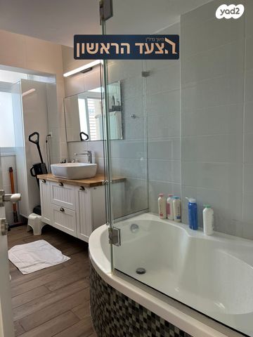 דירה, גרשון אבנר, ארמון הנציב, תלפיות מזרח, ירושלים