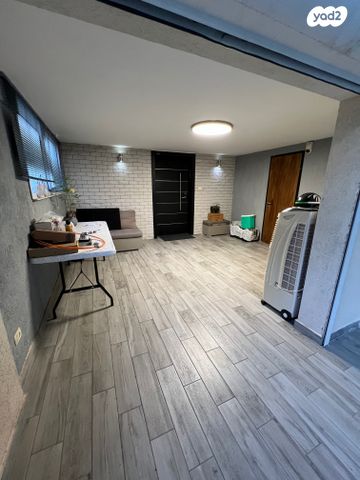 בית פרטי/ קוטג', מרכז העיר, סביניה, הוותיקה, קרית ביאליק